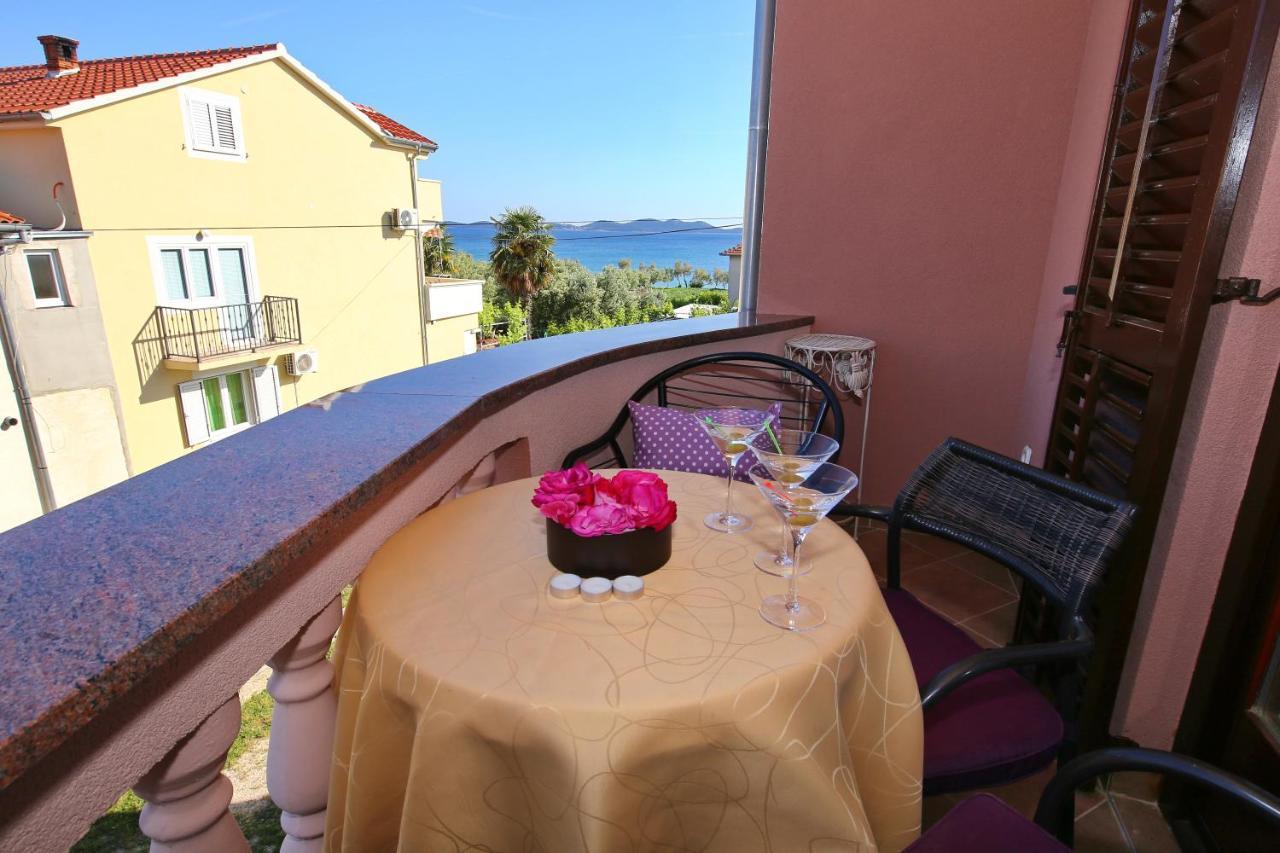 Villa Dalmatino Pakostane Ngoại thất bức ảnh
