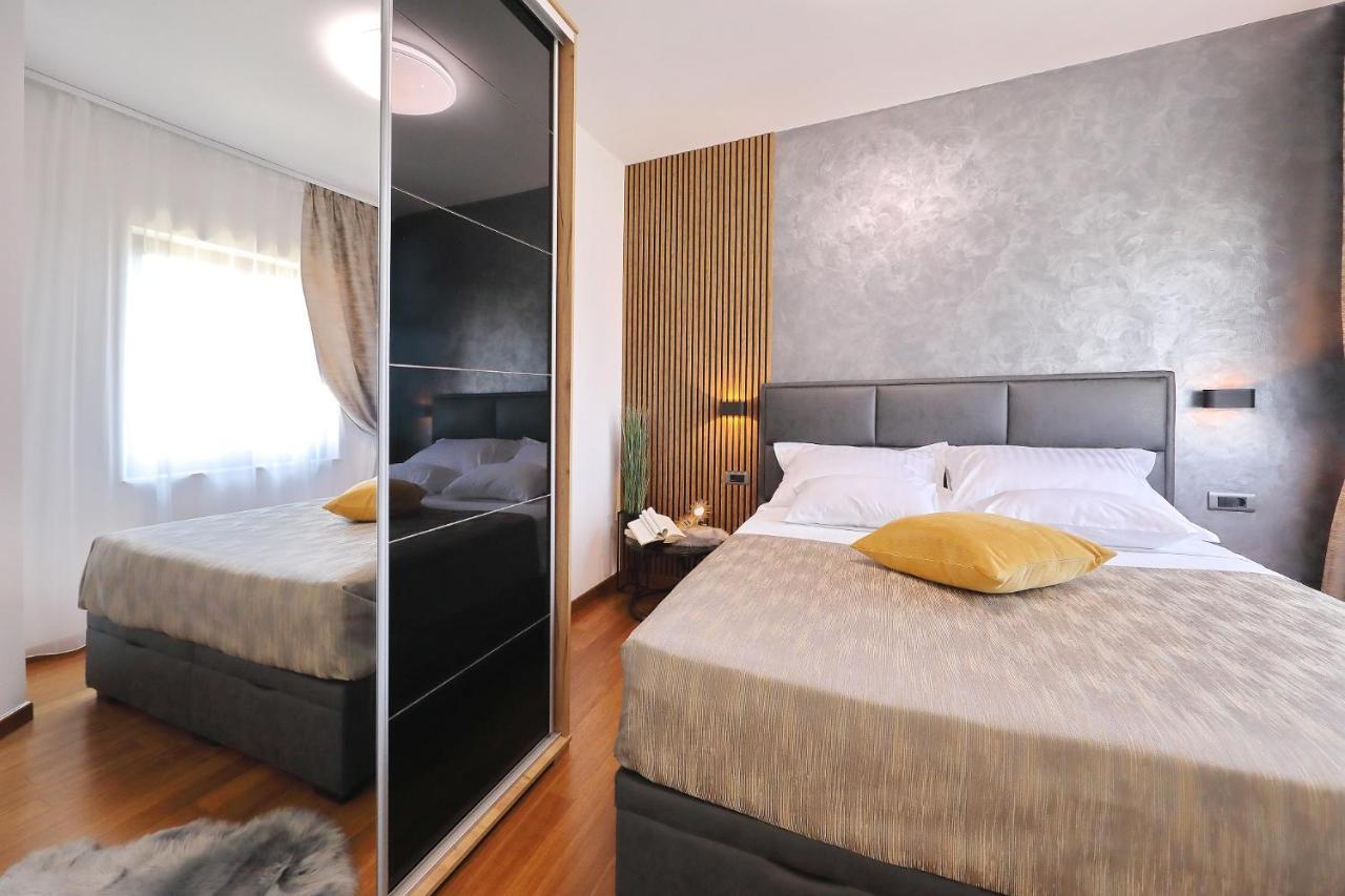 Villa Dalmatino Pakostane Ngoại thất bức ảnh