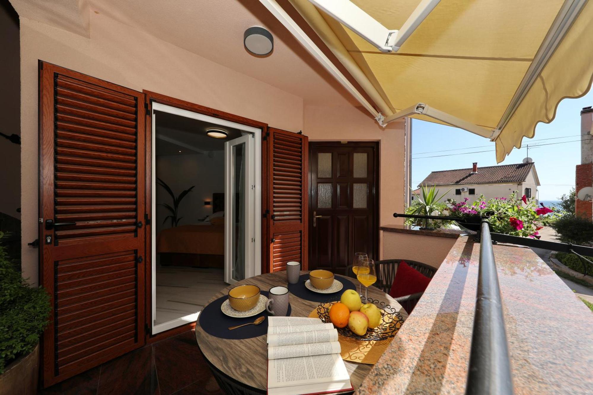 Villa Dalmatino Pakostane Ngoại thất bức ảnh