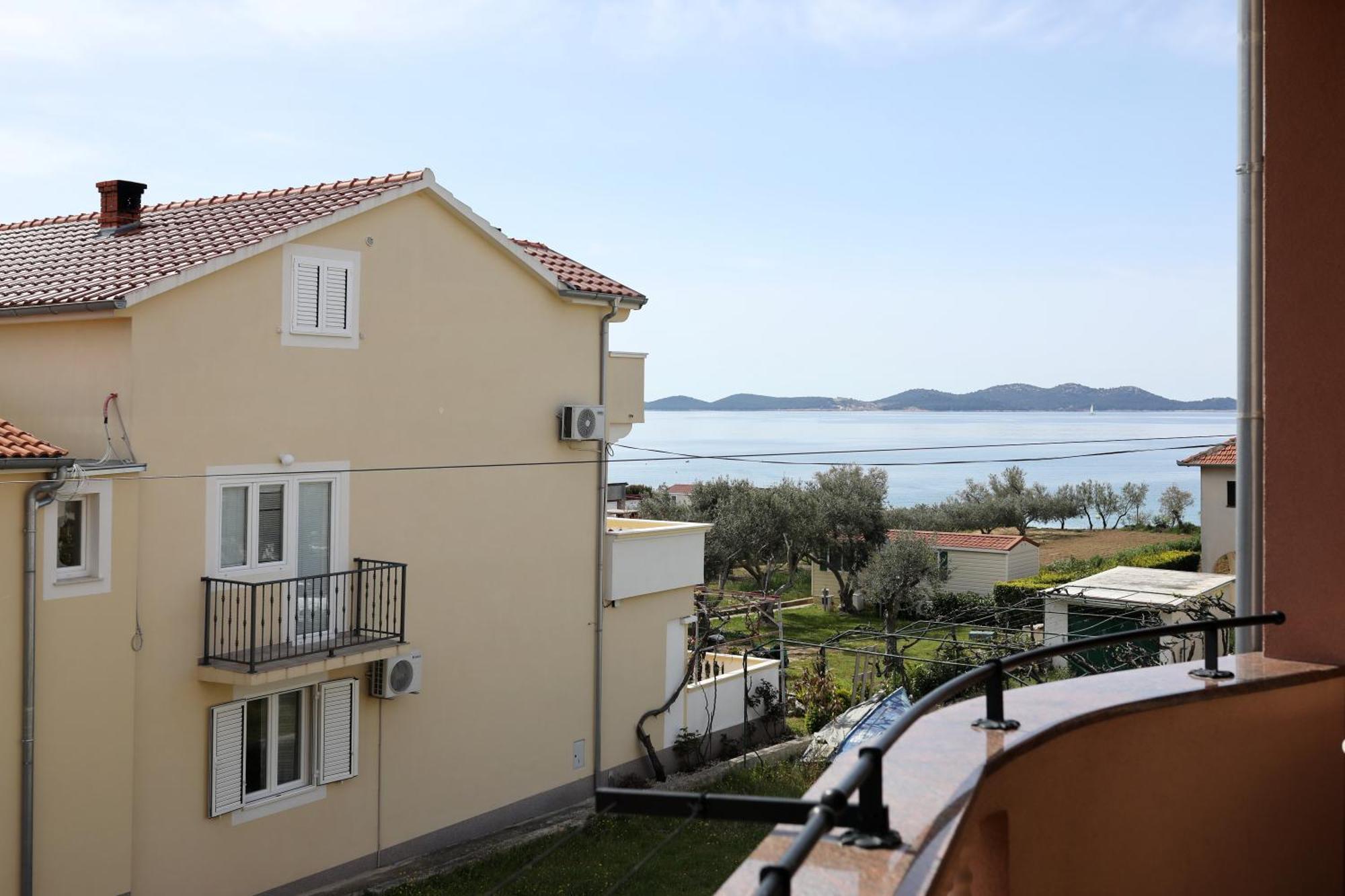 Villa Dalmatino Pakostane Ngoại thất bức ảnh